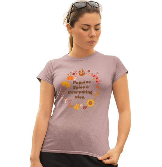 Puppies Spice Everything Nice Fall Wreath - Women's Fitted T-Shirt