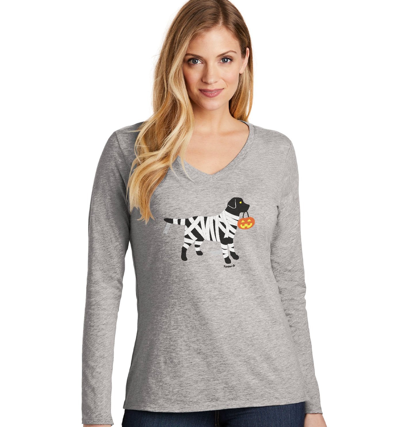 Black Lab Mummy Trick or Treater - Halloween - Women's V-Neck Long Sleeve T-Shirt