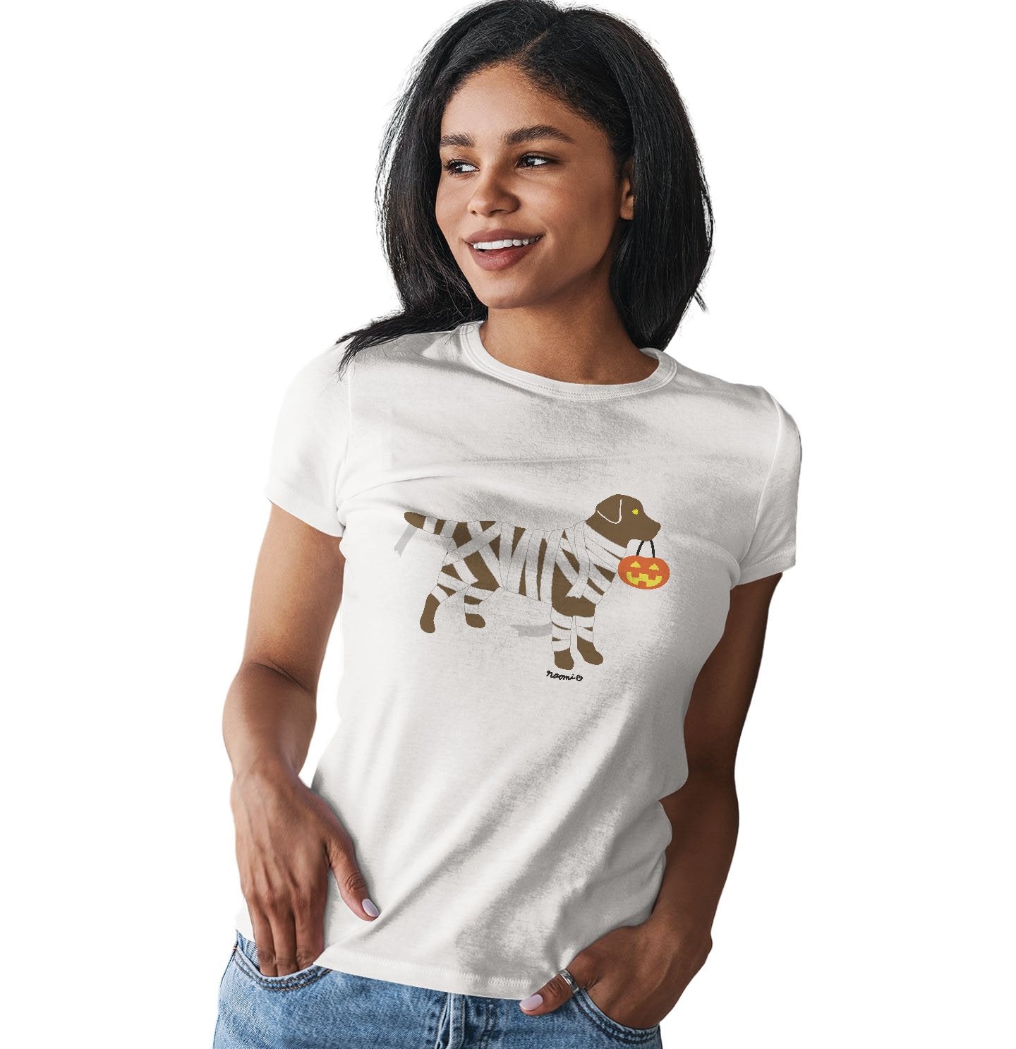 Chocolate Lab Mummy Trick or Treater - Women's Fitted T-Shirt