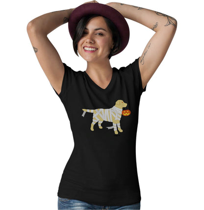 Yellow Lab Mummy Trick or Treater - Women's V-Neck T-Shirt